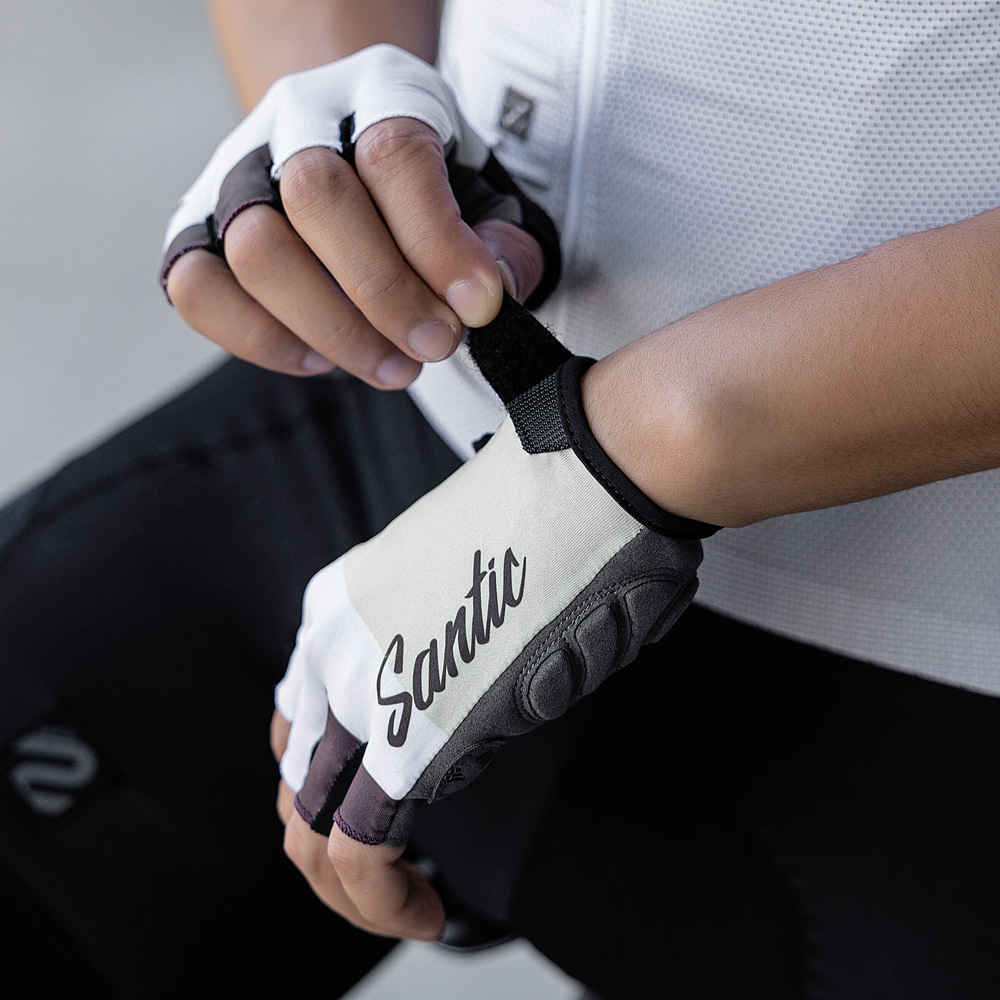 Santic Unisex Half Cycling Glo - Cyclo Gear 评论和价格